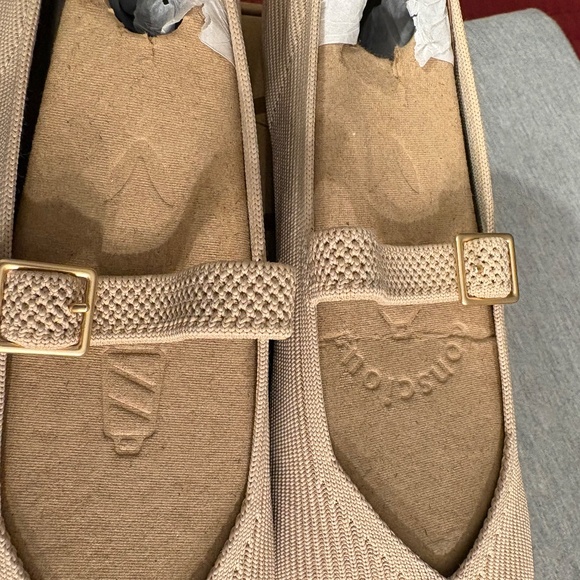 Vivaia Flat Shoes - Picture 5 of 8